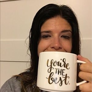 Meet your Posher, Elise